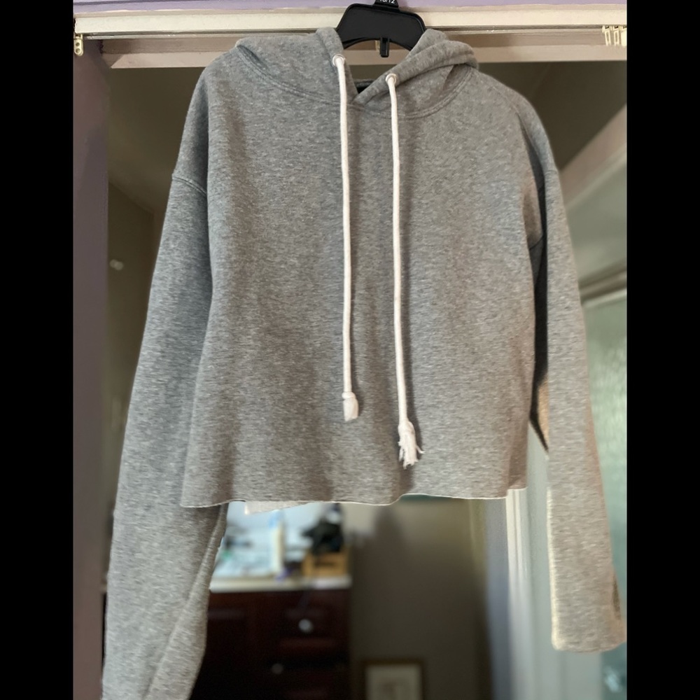 Cropped hoodie
